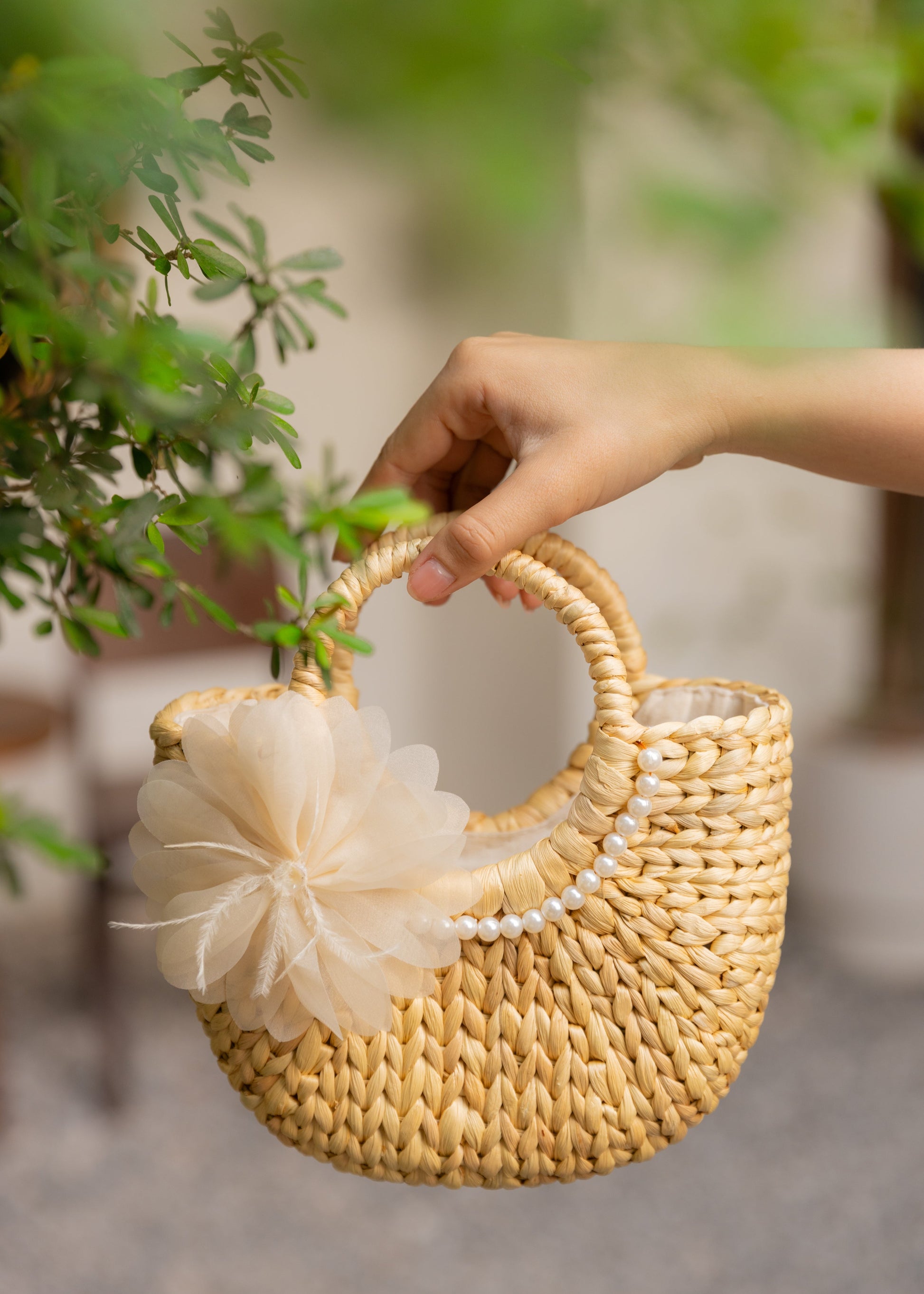 Handmade Seagrass Top Handle Handbag.
